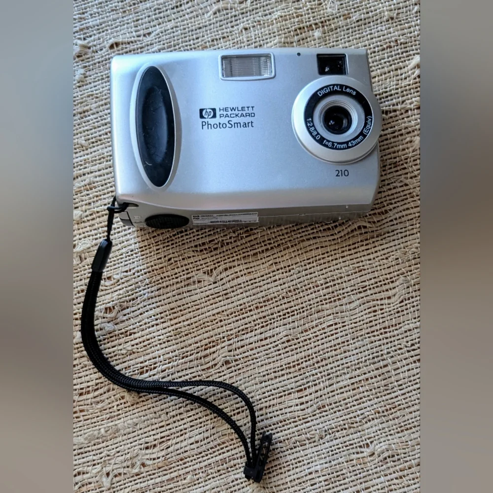 HP Photosmart 210 Digital Camera